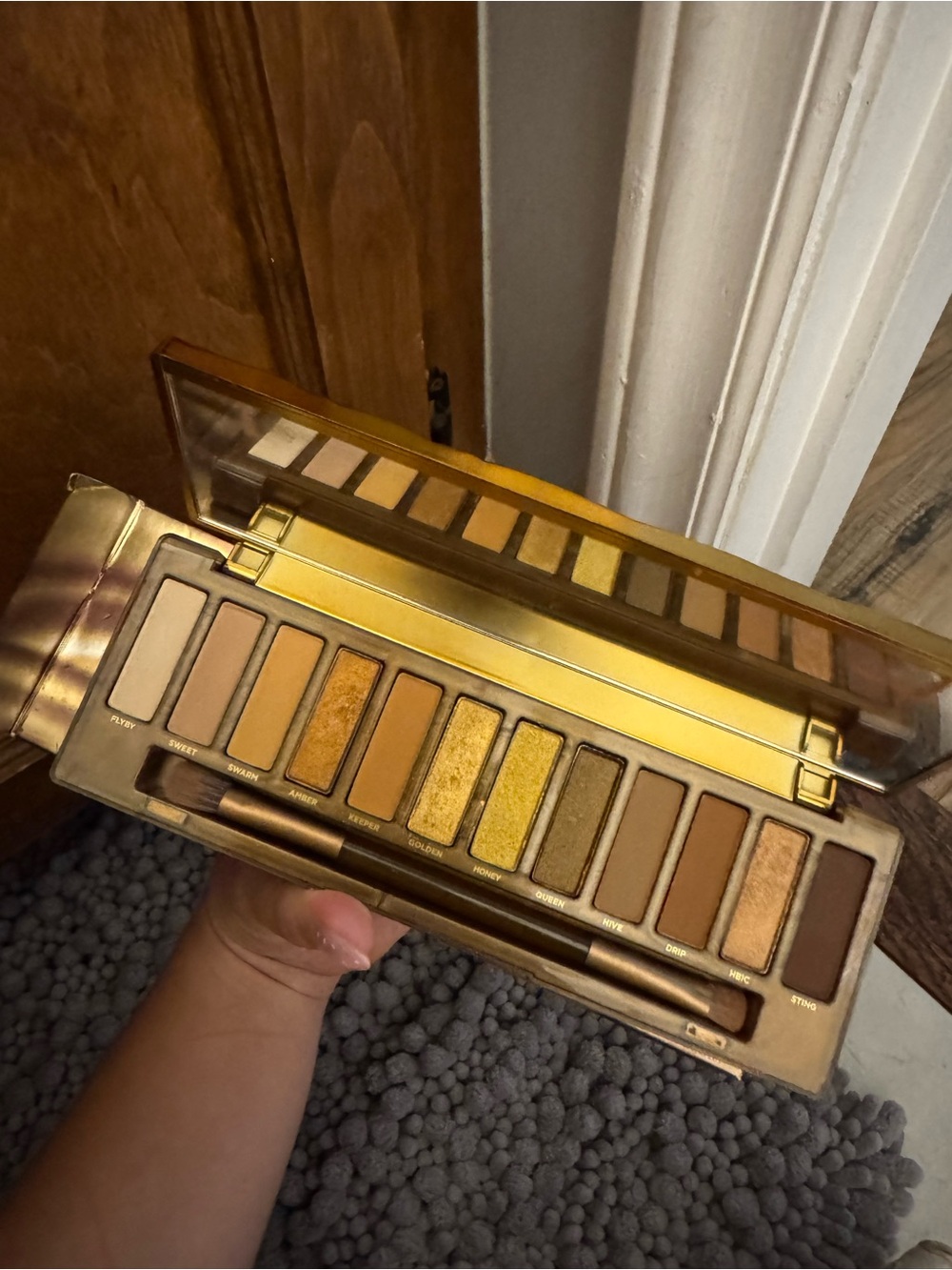 Neutral & Gold Eyeshadow Palette - Warm Brown and Gold Shades urban decay HONEY